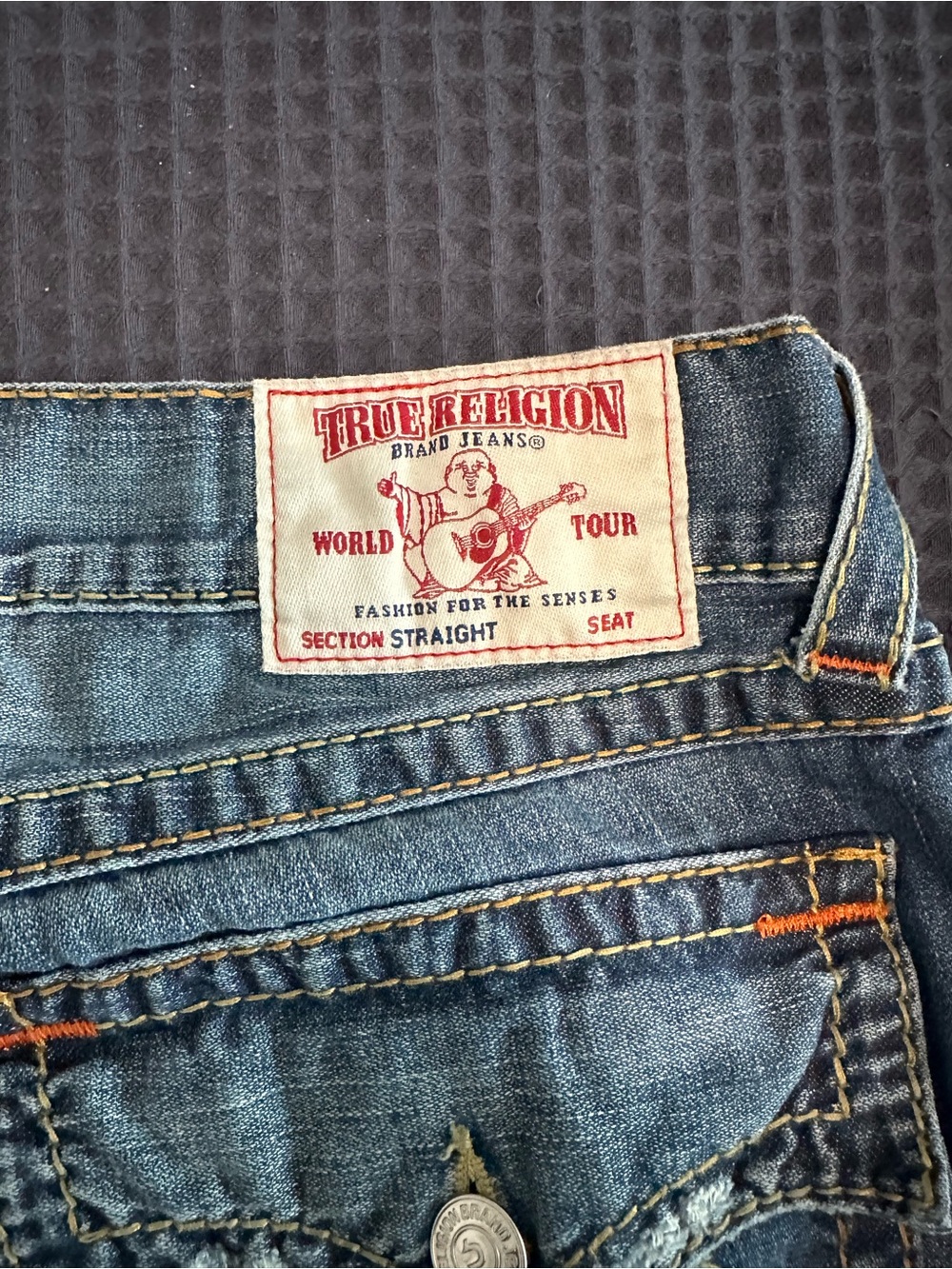True Religion Men’s Dark Blue Straight Leg Jeans with Signature Pocket - Picture 4 of 4